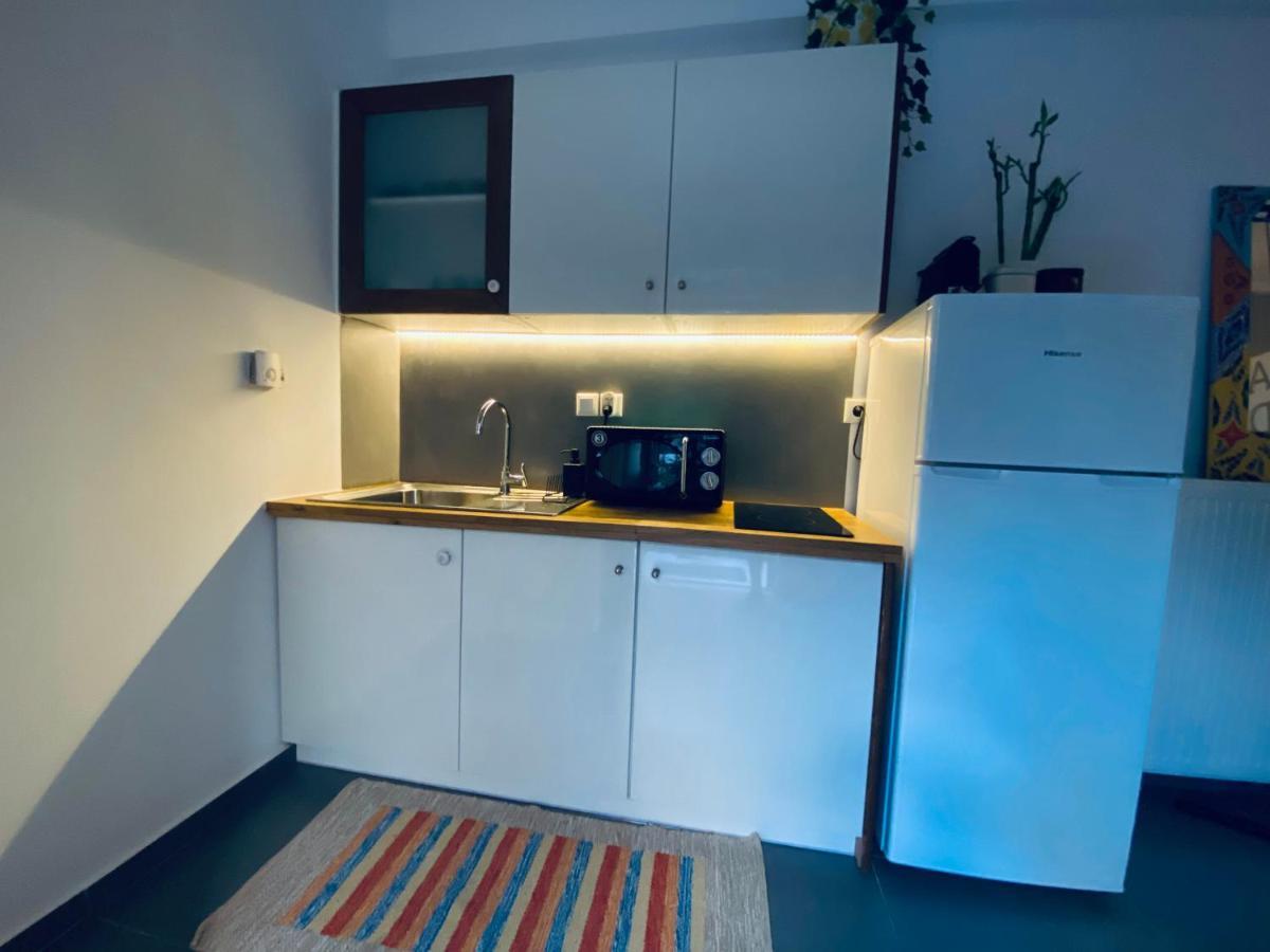Small Gem Studio Athens, Next To Metro Nomismatokopeio Esterno foto